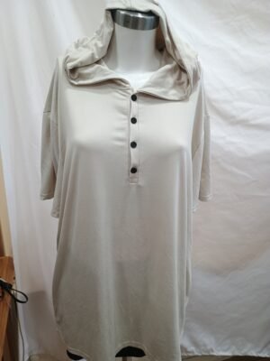 Vestido oversize con capucha