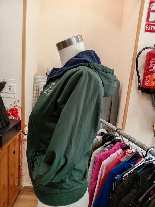 Chaqueta Nukutavate reversible niño/a 2 en 1 – Verde / Polar azul – Talla 12 (152 cm)