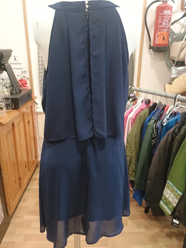 Vestido azul elegante Lamorena – talla M 40 – detalle de pedrería