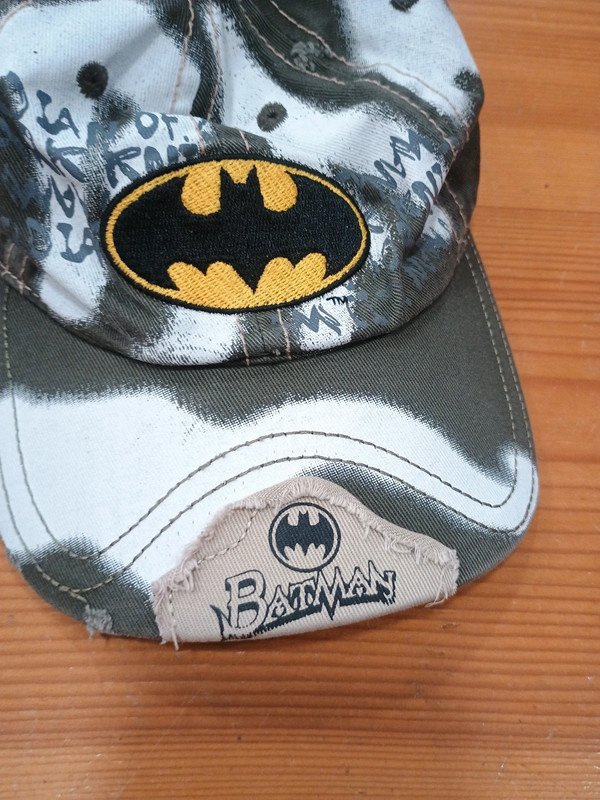 Gorra Batman vintage – Estilo graffiti / Y2K