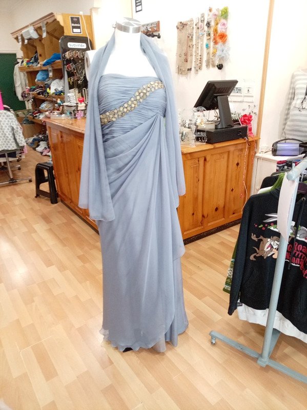 1e752bca-a44f-4f2b-af4c-145247a1716e.jpeg Conjunto vestido de fiesta Zeila Talla S + zapatos Almudena 38 look completo fiesta