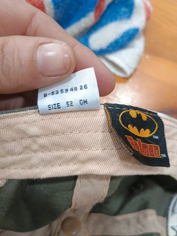 Gorra Batman vintage – Estilo graffiti / Y2K