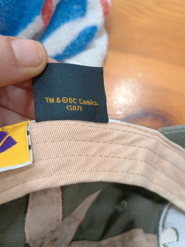 Gorra Batman vintage – Estilo graffiti / Y2K