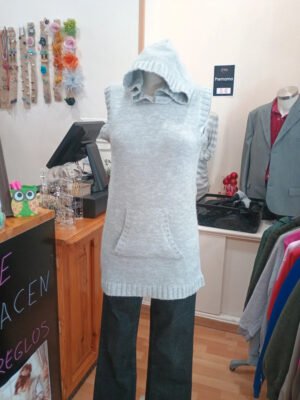 Vestido / jersey largo con capucha – Gris claro – Talla 16 (XS/S)