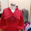 Sudadera roja con capucha