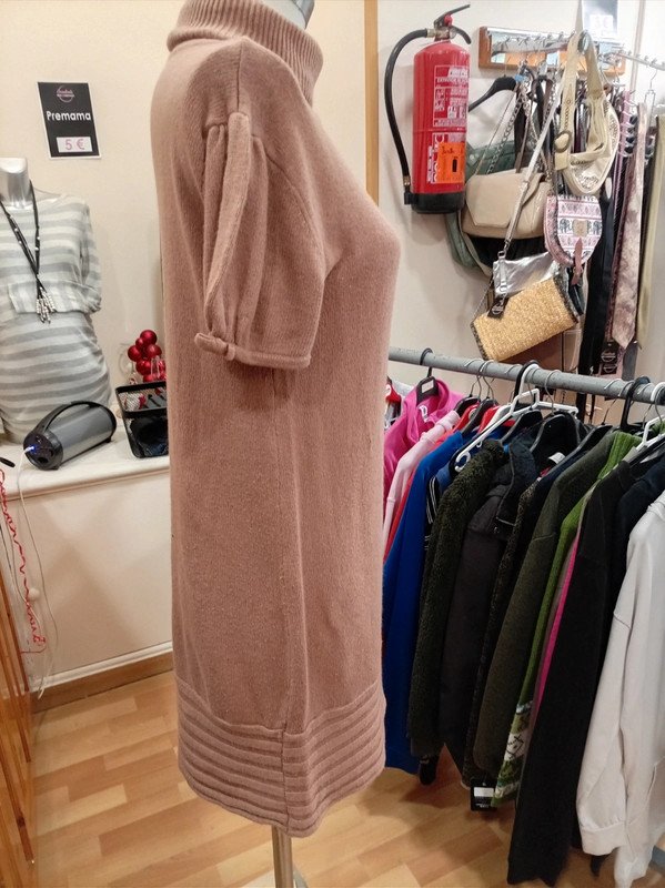 Vestido de punto beige cuello alto – comfy + elegante talla L