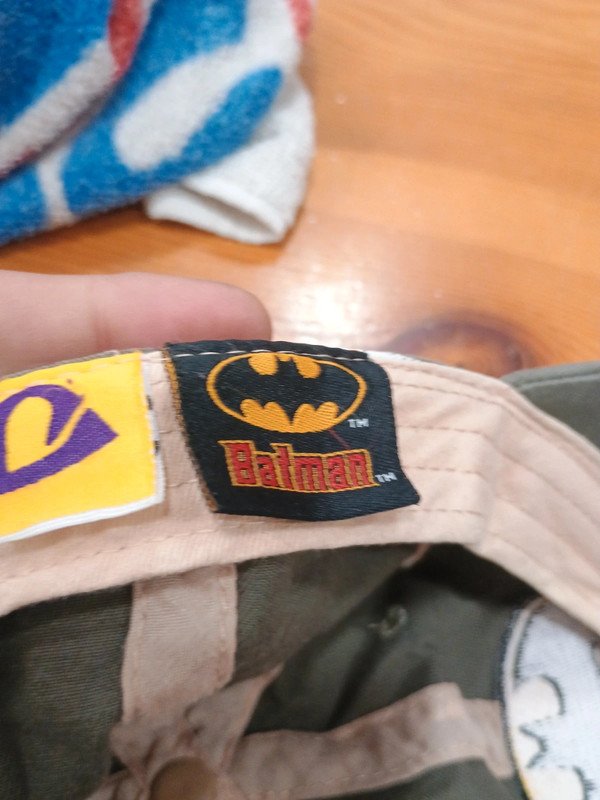 Gorra Batman vintage – Estilo graffiti / Y2K