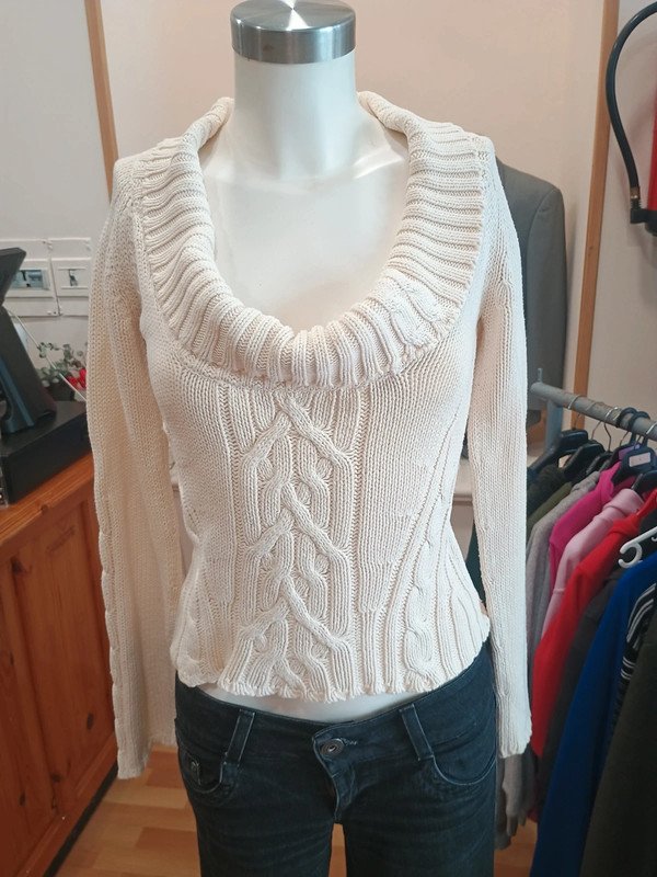 Jersey blanco cuello vuelto Only S