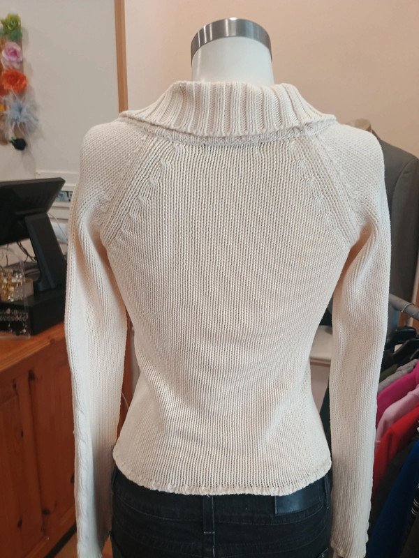 Jersey blanco cuello vuelto Only S