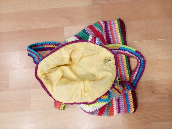 Bolso tote hecho a mano de crochet multicolor