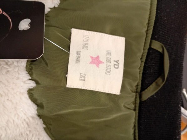 Chaqueta bomber verde militar Marca YD talla XS