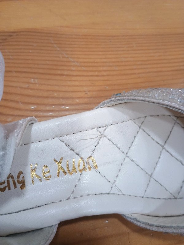 Zapatos niña Meng Ke Xuan brillo y perlas – talla 24 – cerem