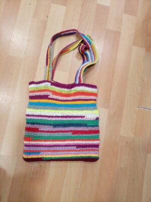 Bolso tote hecho a mano de crochet multicolor