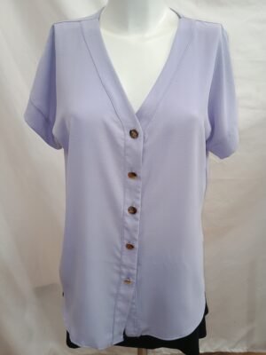 Blusa Lila con Botones Talla M – Estilo Elegante
