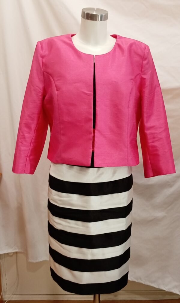 Vestido de fiesta Dolcezza + chaqueta –Talla: 50 Look elegante y original