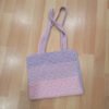Bolso de crochet rosa hecho a mano