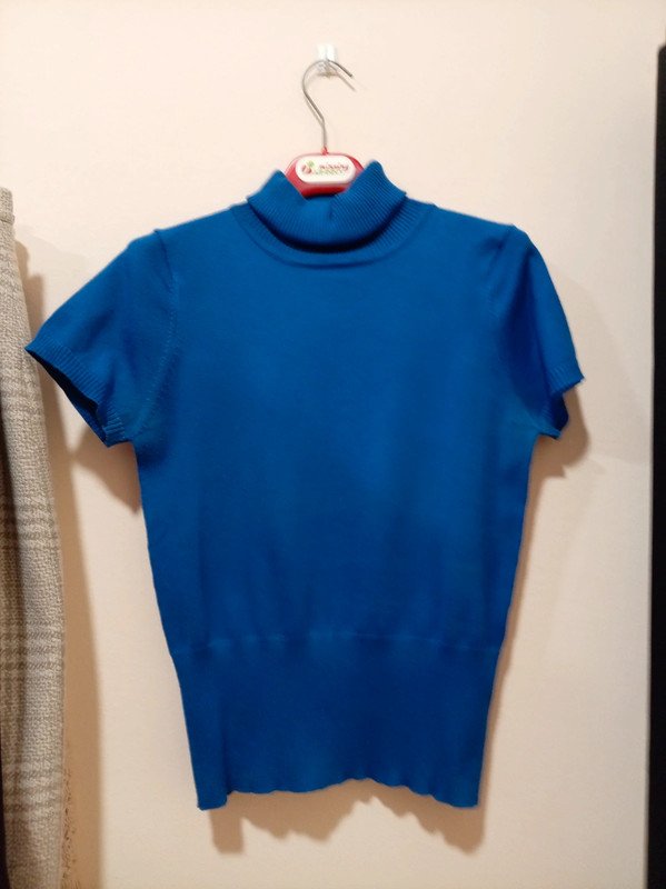 Jersey azul cuello alto Milk & Honey M