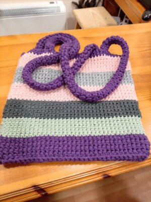 Bolso hecho a mano Diseño resistente y espacioso, perfecto para uso diario, compras o llevar libros.