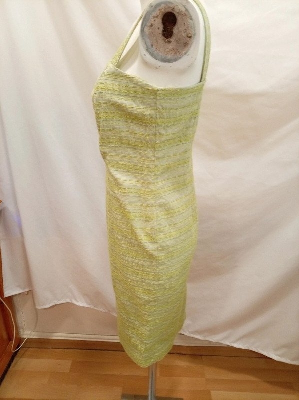 Vestido verde claro talla 44 Khalma fluido verano