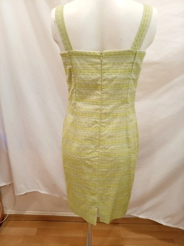 Vestido verde claro talla 44 Khalma fluido verano