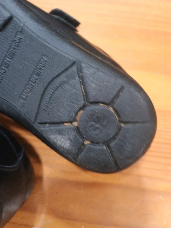 Merceditas escolares negras piel – talla 32 TEX – hechas en España