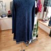 f861f413-0a93-4d7f-a91e-2ce4628c59e3.jpeg Vestido azul marino efecto encaje – corte evasé – marca Poète