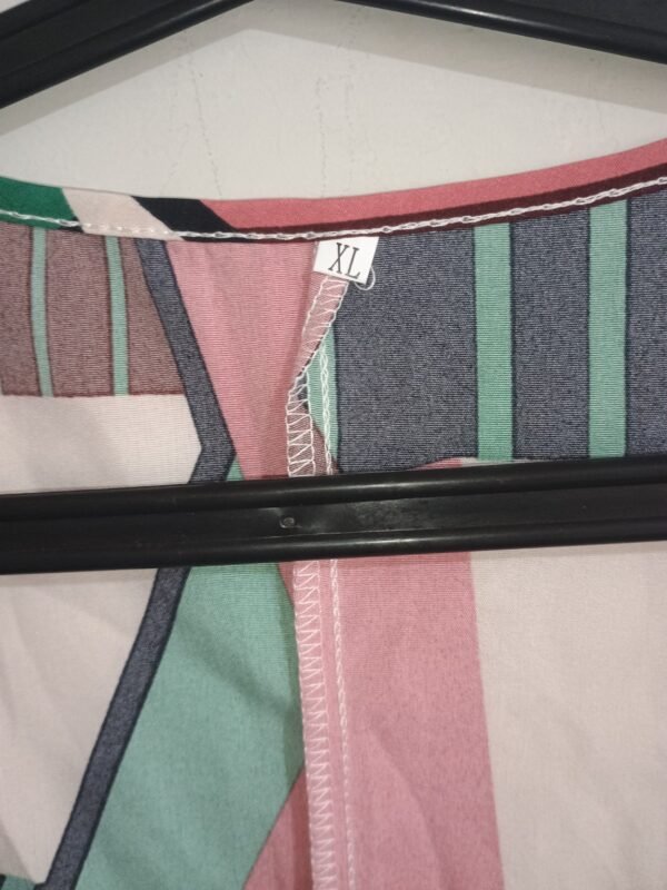 Vestido multicolor con estampado geométrico – talla XL