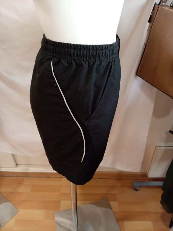 Pantalón corto deportivo Decathlon – Talla 14 años (158-172 cm)