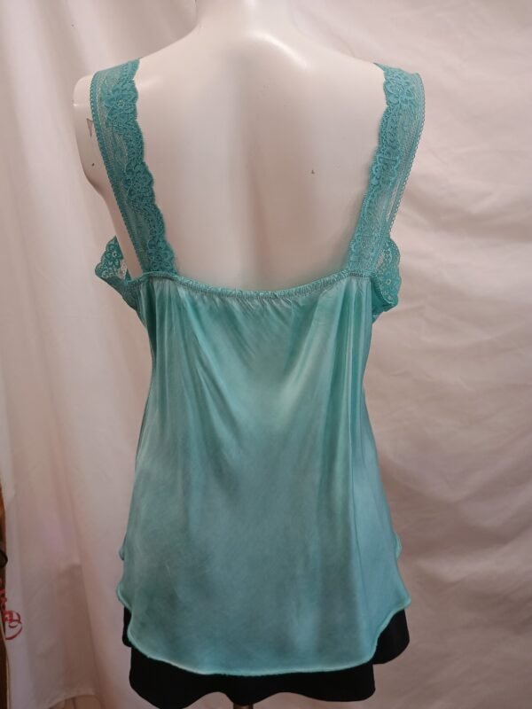 top lencero verde agua con encaje talla única