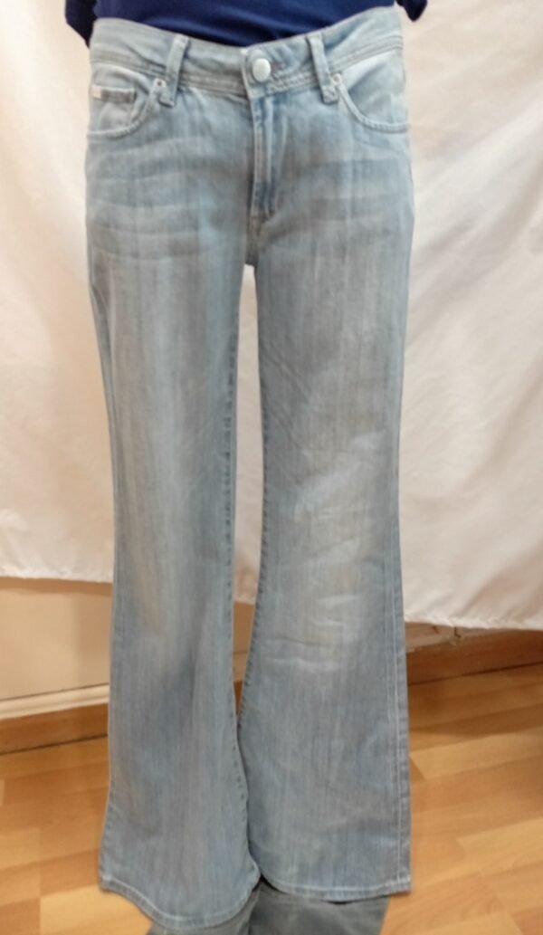 Jeans campana Zara Woman Premium Collection talla 42