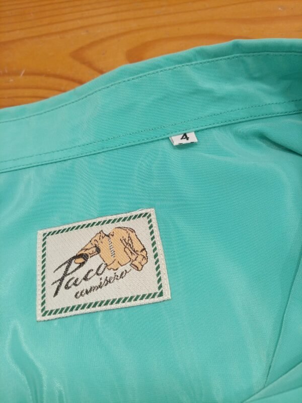 camisa vintage verde menta fluida talla L