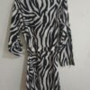 vestido camisero estampado cebra blanco negro con cinturón tejido ligero talla m/l buen estado