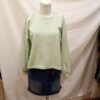file_000000007be47246b90843791f016c3d Outfit mujer sudadera verde pastel y falda vaquera