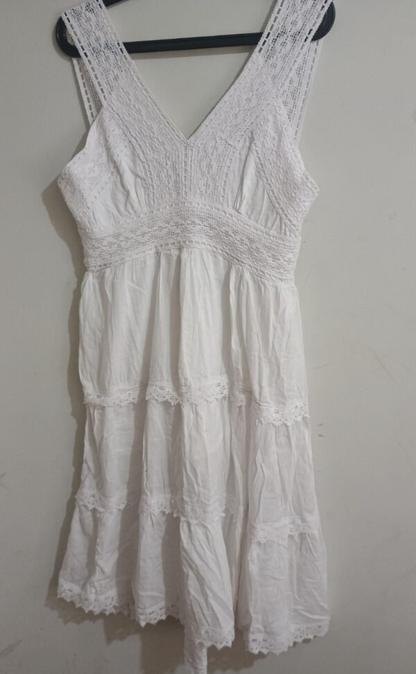 file_00000000ad3872438026fa87bc8ec857 Vestido blanco boho con encaje Talla única